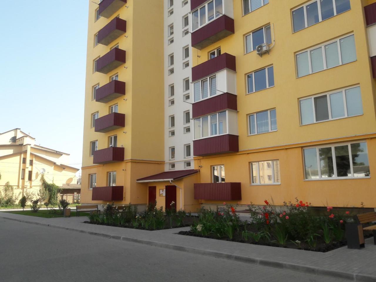 Apartments Koryatovichi Street Kamjanets-Podilskyi Eksteriør billede